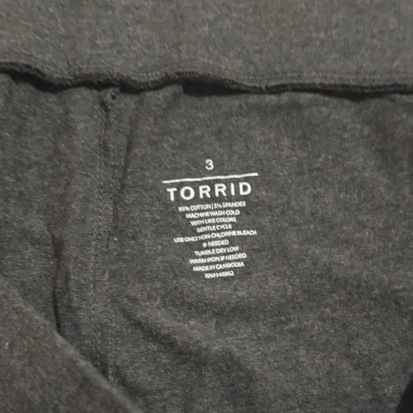 Torrid Charcoal leggings - Picture 2 of 2